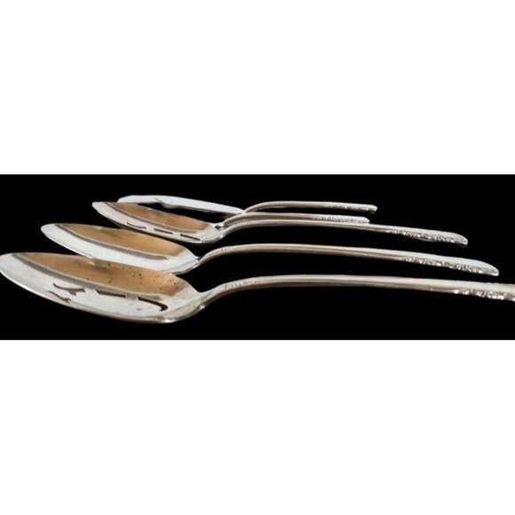 5 Pc Vintage Holmes & Edwards 1951 MAY QUEEN Silverplate Spoons & Butter Knives - Picture 4 of 6